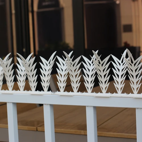 Decoratieve vogelafschrikkende strips met spikes, wit - van kunststof, 6 stuks - 10
