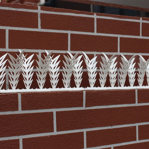 Decoratieve vogelafschrikkende strips met spikes, wit - van kunststof, 6 stuks - 12