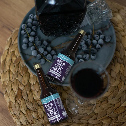 Essentie met zwarte bessensmaak met natuurlijke aroma voor 4 L - 40 ml - 10