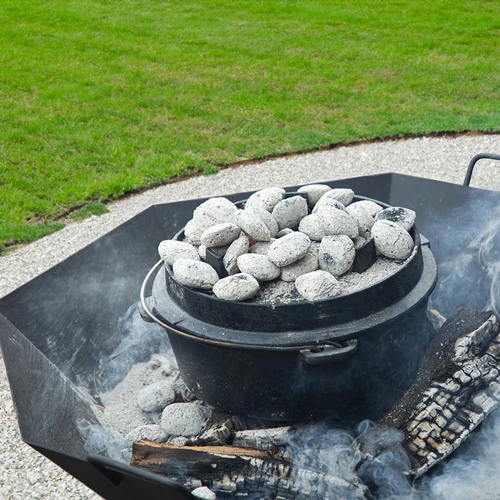 Hangende gietijzeren ketel met pan - 13