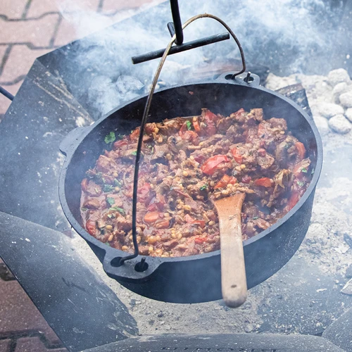 Hangende gietijzeren ketel met pan - 14