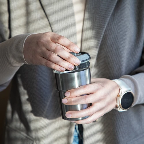 Koffiemolen - elektrisch, maalschijf, met zetapparaat en beker - 18