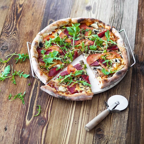 Pizzasteen met handvat en mesje, van cordieriet, rond 33 cm - 17