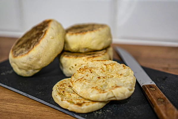 Engelse muffins uit de pan