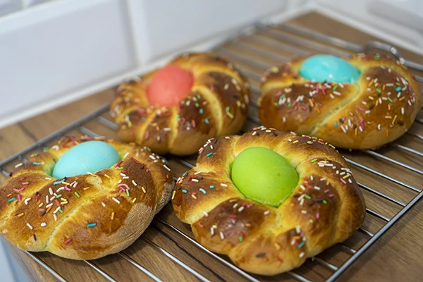 Italiaanse paasbroodjes