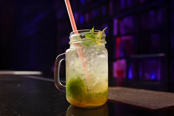 Nojito - verfrissend, alcoholvrij drankje met limoen en munt